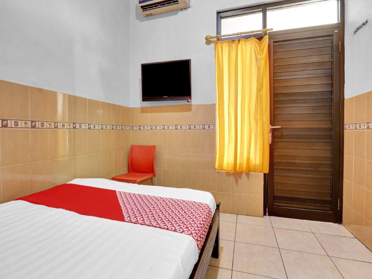 Oyo 90695 Srikandi Nologaten Hotel Yogyakarta Exterior photo
